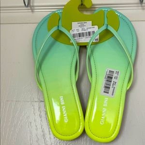 Gianni Bini brand flip flops